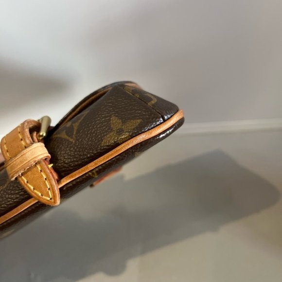 Louis Vuitton Monogram Canvas Pochette Marelle Bag - Picture 7 of 12